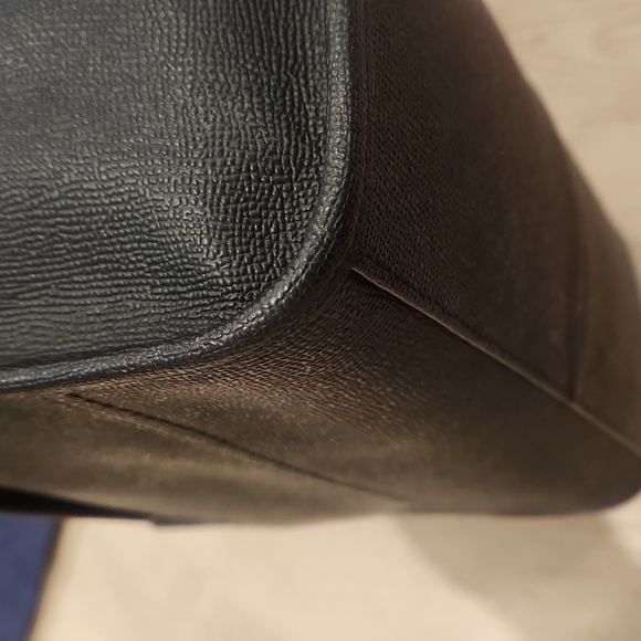 Handbag - Picture 6 of 12